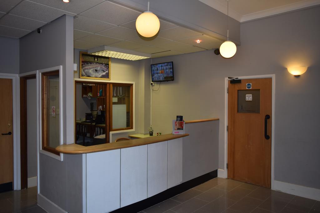 York Hotel Ilford Extérieur photo